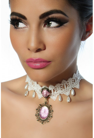 Elegant gothic necklace with rose