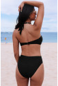 Čierne jednodielne plavky s výrezmi na bokoch a odhaleným chrbtom