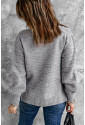 Hrubý pletený sveter s krajkovým výstrihom 