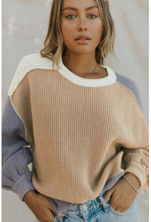 Oversize multifarebný sveter z úpletu 