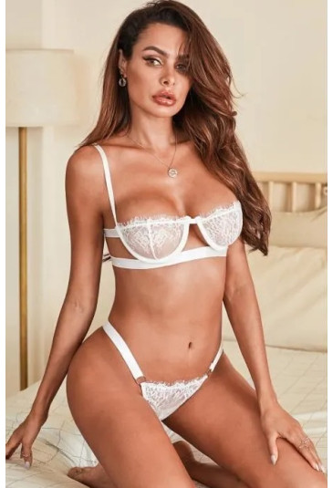 White lace lingerie set