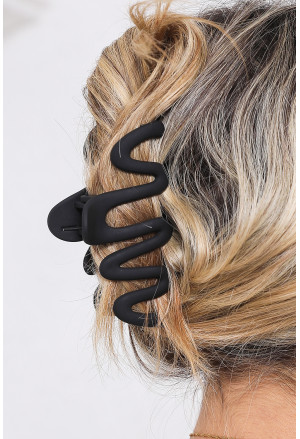 Black Wave Shape Resin Large Hair Claw Clip