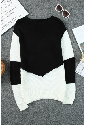 Oversize sveter s geometrickým vzorom